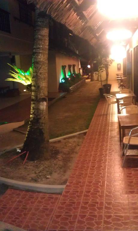 Eclipse Resort Manoc-Manoc Kültér fotó